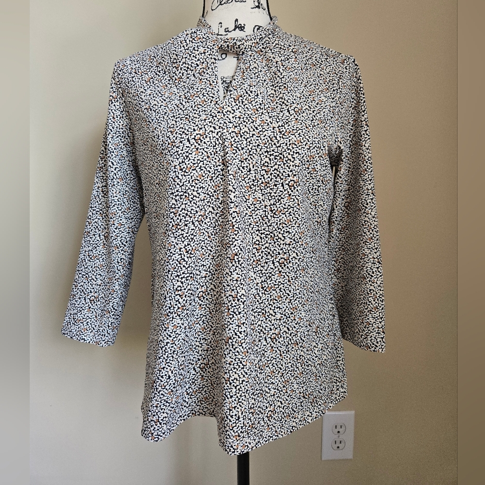 J.Mclaughlin Twist Neck Top Womens  M Catalina Cloth Animal Print